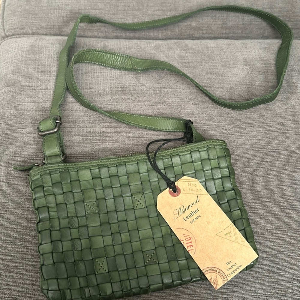 Ashwood Heritage genuine leather crossbody